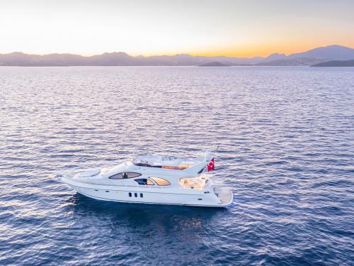 Motoryacht Zeynep Lina chartern in Bodrum