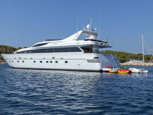 Luxusreisen - Luxus Motor Yacht mieten in Athen