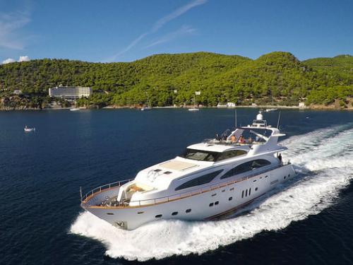 Luxus Yacht in Alimos - Yacht Urlaub Mittelmeer