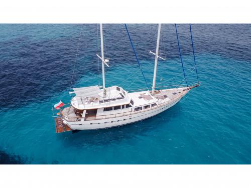Yacht Lagaro for rent in Marina Ibiza