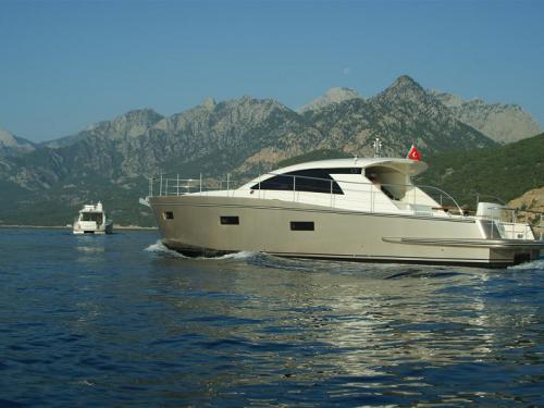 Motor yacht Cyrus 13.8 available for charter in Zadar