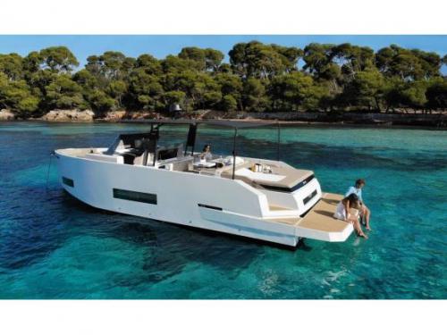 Motorboot D42 Open Yachtcharter in Parikia