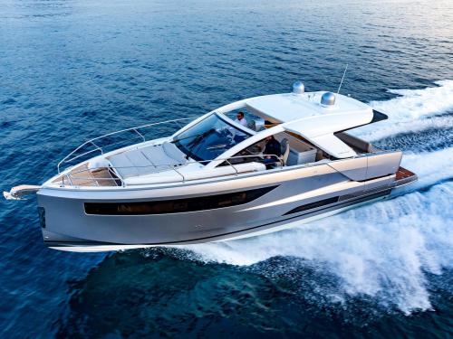 Motor yacht DB 43 IB available for charter in Portimao