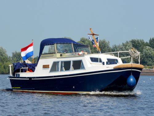Motorboot Doerak 850 OK Yachtcharter in Drachten