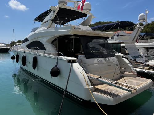 Motoryacht Dominator 680 Yachtcharter in Rogoznica