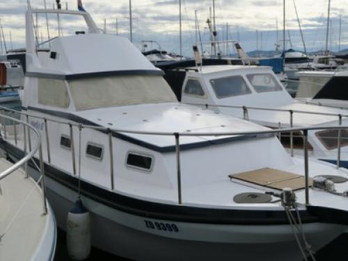 Motoryacht Donat 1002 Yachtcharter in Zadar