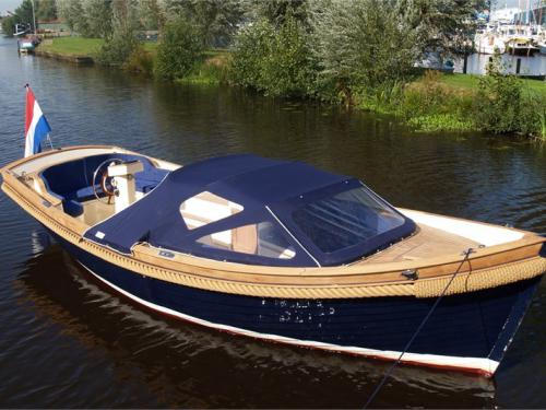 Motorboat Drachtster Sloep 750 for rent in Drachten