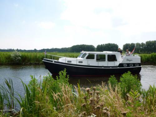Motoryacht Duetvlet 980 AK Yachtcharter in Molkwerum
