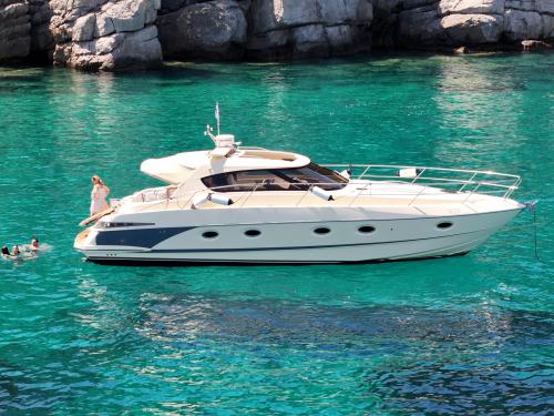 Motoryacht Elan Power E 42 Yachtcharter in Pallini