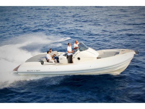 Motorboat Envy 950 available for charter in ACI Marina Split