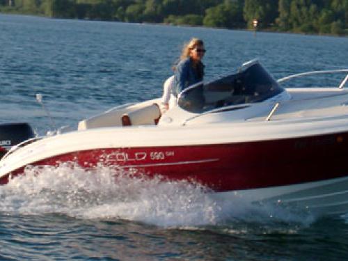 Motor yacht Eolo 590 Day for hire in Unteruhldingen