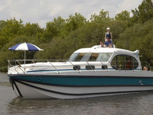 Hausboot Estivale Sixto Prestige Yachtcharter in Bellegarde