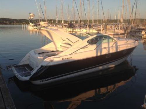 Motorboat Fairline 34 for rent in Gothenburg
