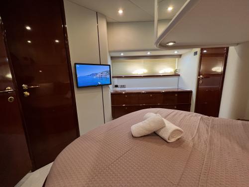 Motoryacht Fairline Squadron 52 Yachtcharter in Kallithea