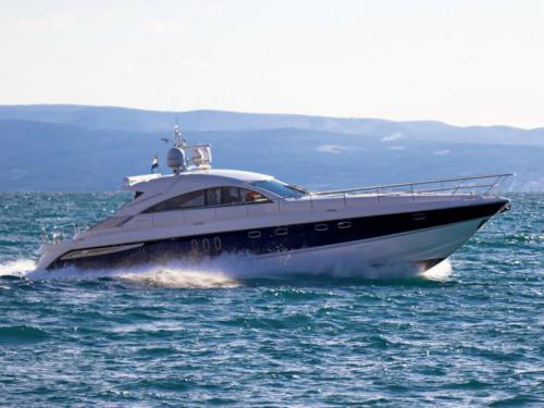 Motoryacht Fairline Targa 62 chartern in Podstrana