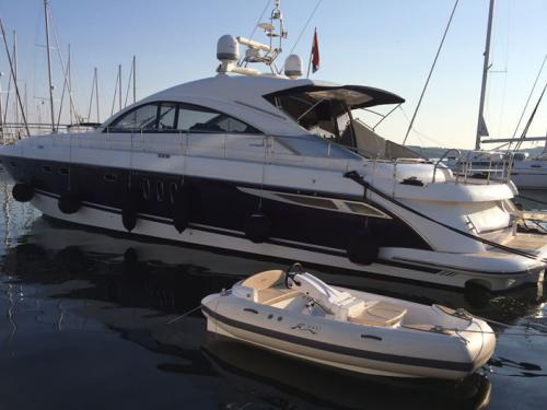 Motorboat Fairline Targa 62 available for charter in Krk