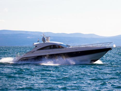 Motorboot Fairline Targa 62 chartern in Split