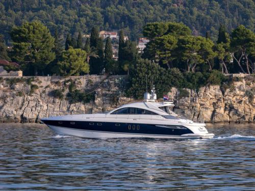 Motoryacht Fairline Targa 62 Yachtcharter in Stobrec