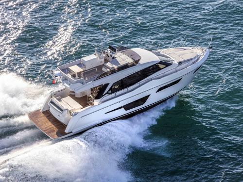 Motoryacht Ferretti 500 chartern in Stobrec Port