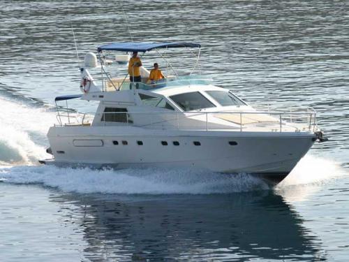 Motor yacht Ferretti 52 available for charter in Primosten