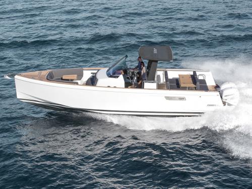 Yacht Fjord 38 Express available for charter in Kastel Gomilica