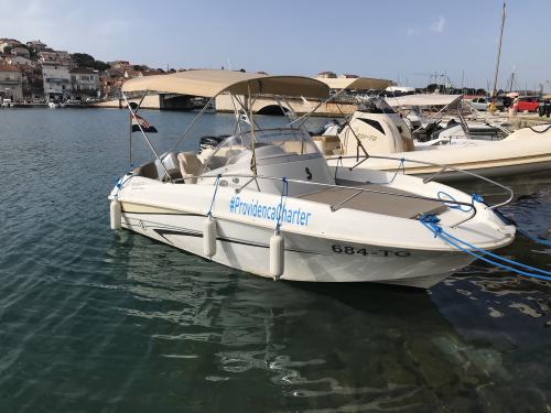 Motoryacht Flyer 550 Sun Deck Yachtcharter in Trogir