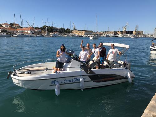 Motoryacht Flyer 6.6 Spacedeck Yachtcharter in ACI Marina Trogir