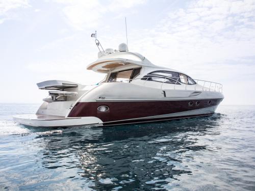 Motorboot Flyer 60 chartern in Palma