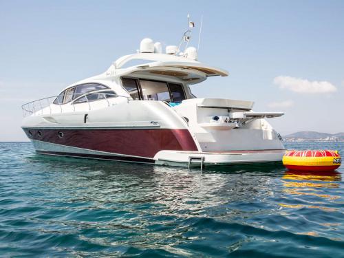 Motorboot Flyer 60 Yachtcharter in Marina La Lonja