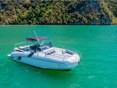 Motorboot Flyer 8.8 chartern in Laem Khat