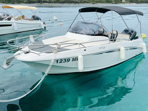 Motorboat Galia 630 Sundeck for rent in Mali Losinj