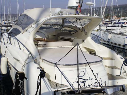 Yacht Gobbi 425 available for charter in Krk