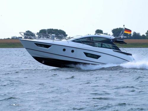 Motorboot Gran Turismo 40 Yachtcharter in Palma