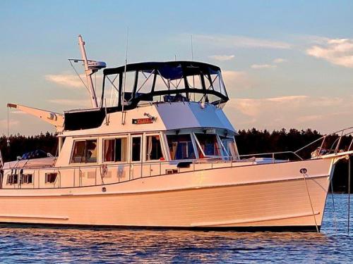 Motoryacht Grand Banks 46 Yachtcharter in Bellingham