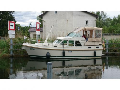 Motor yacht Grand Sturdy 29.9 AC for rent in Zehdenick