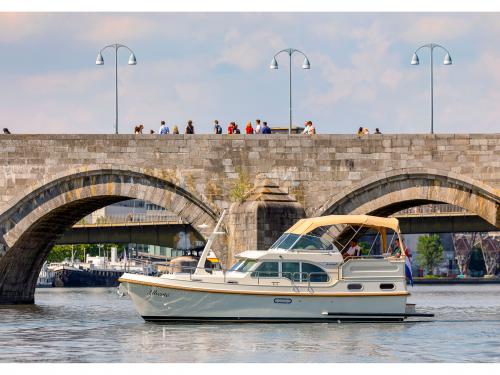 Motor yacht Grand Sturdy 30 for rent in Kinrooi