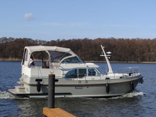 Motoryacht Grand Sturdy 30 Yachtcharter in Werder
