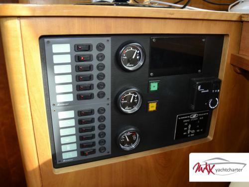 Motoryacht Grand Sturdy 34.9 AC Yachtcharter in Rheinsberg