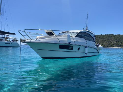 Motor yacht Grandezza 28 OC available for charter in Trogir
