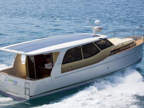 Motor yacht Greenline 33 for hire in Marina Pirovac Motor yacht Greenline 33 for hire in Marina Pirovac