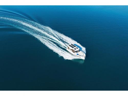 Motorboot Greenline 39 Hybrid Yachtcharter in Biograd na Moru