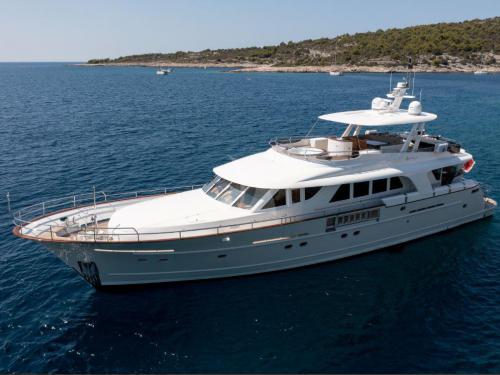 89ft Luxury Yacht for charter in Rogoznica (Croatia)