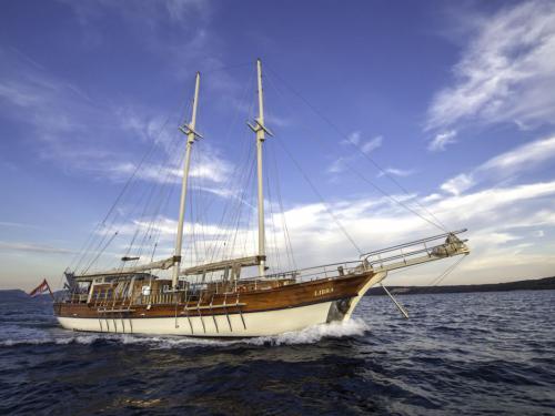 Motorboat Gulet available for charter in ACI Marina Split