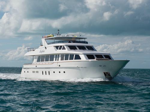 Motoryacht Hargrave 108 chartern in Nassau