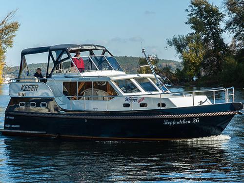 Hausboot Hollandia 38 Classic Yachtcharter in Stadt Berlin