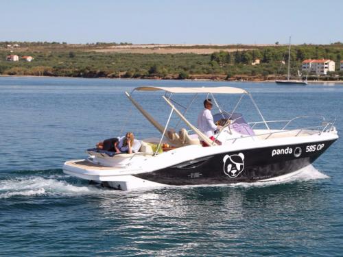Yacht Key Largo 24 IB Yachtcharter in Biograd na Moru