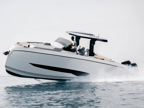 Motor yacht Kumbra 34 for rent in Palma