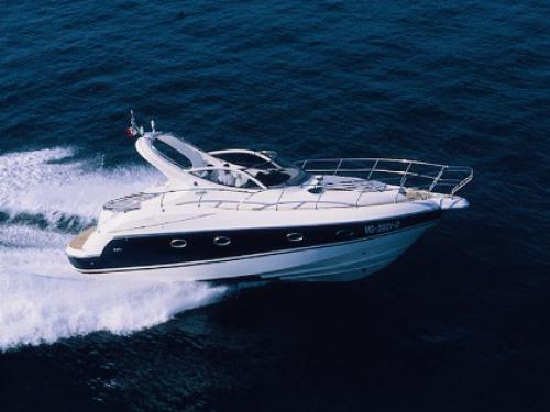 Motorboot Laver 38.5 Yachtcharter in Sukosan Bibinje