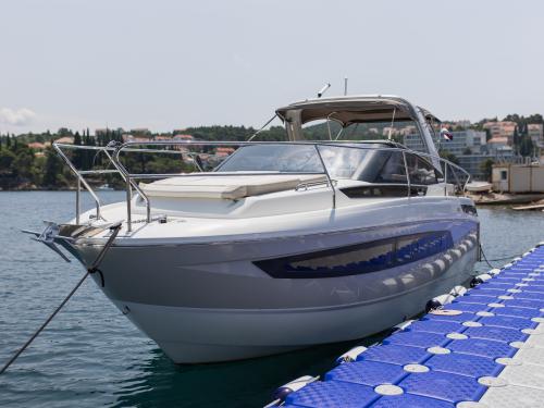 Motor yacht Leader 30 available for charter in ACI Dubrovnik Marina