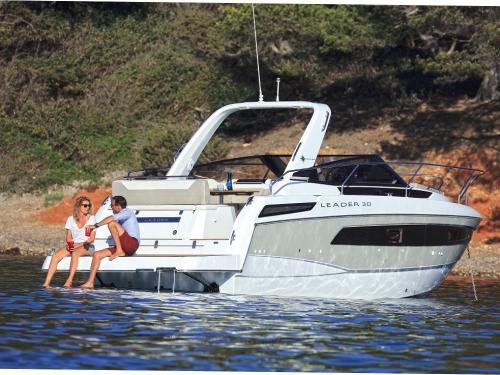 Yacht Leader 30 chartern in Trogir